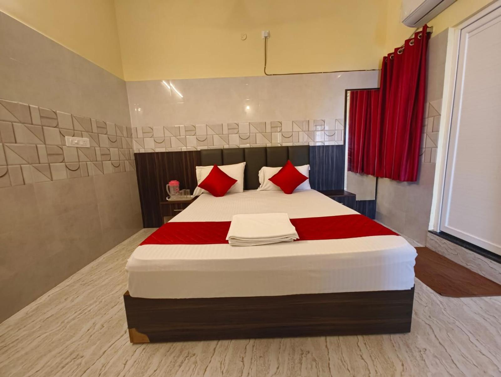 Homestay Mayura *